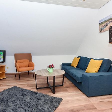 Ferienwohnung Wattgefluester Езенс Екстериор снимка